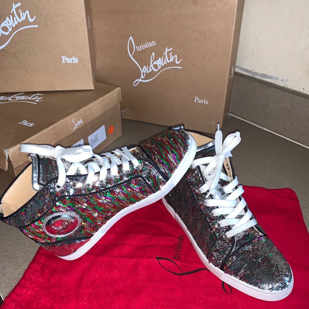 Sneakers